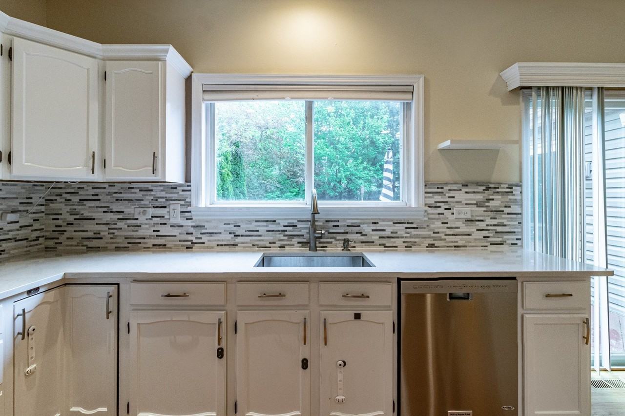 7731 Milan Way - Photo 6 of 21