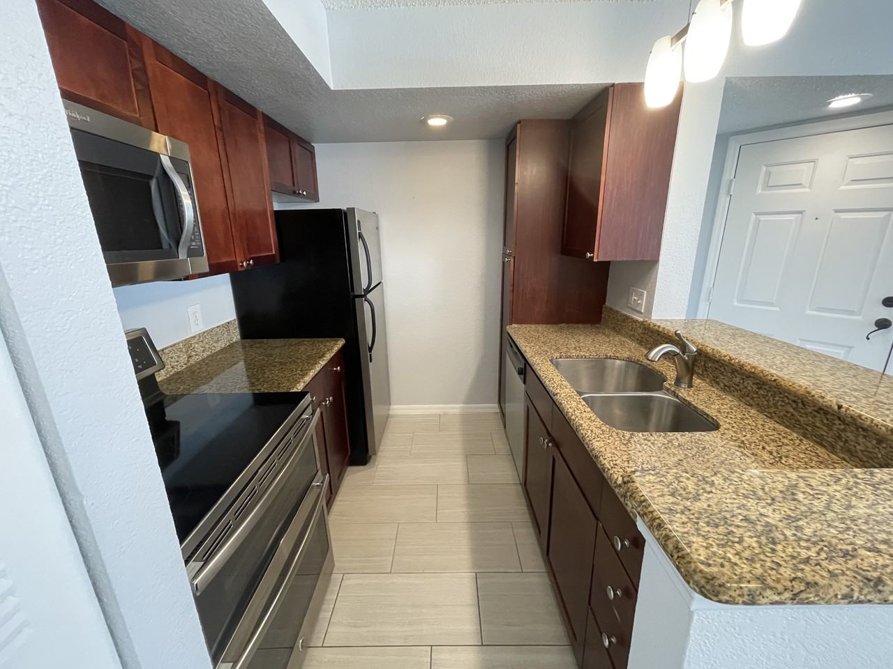 5128 Conroy Rd #713 - Photo 3 of 28