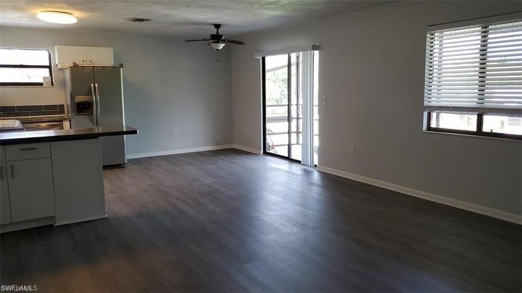 27599 Lime St - Photo 5 of 16