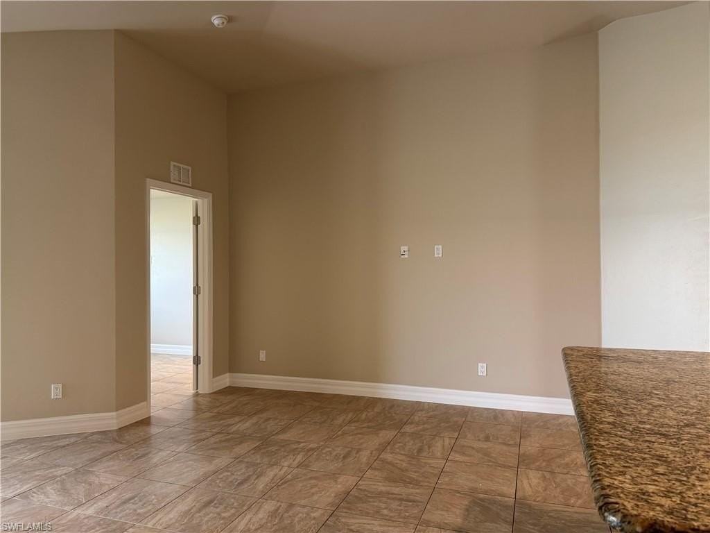 1715 Sw 1st Ave - Photo 6 of 27