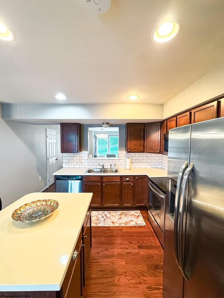 209 Raven Run - Photo 5 of 21