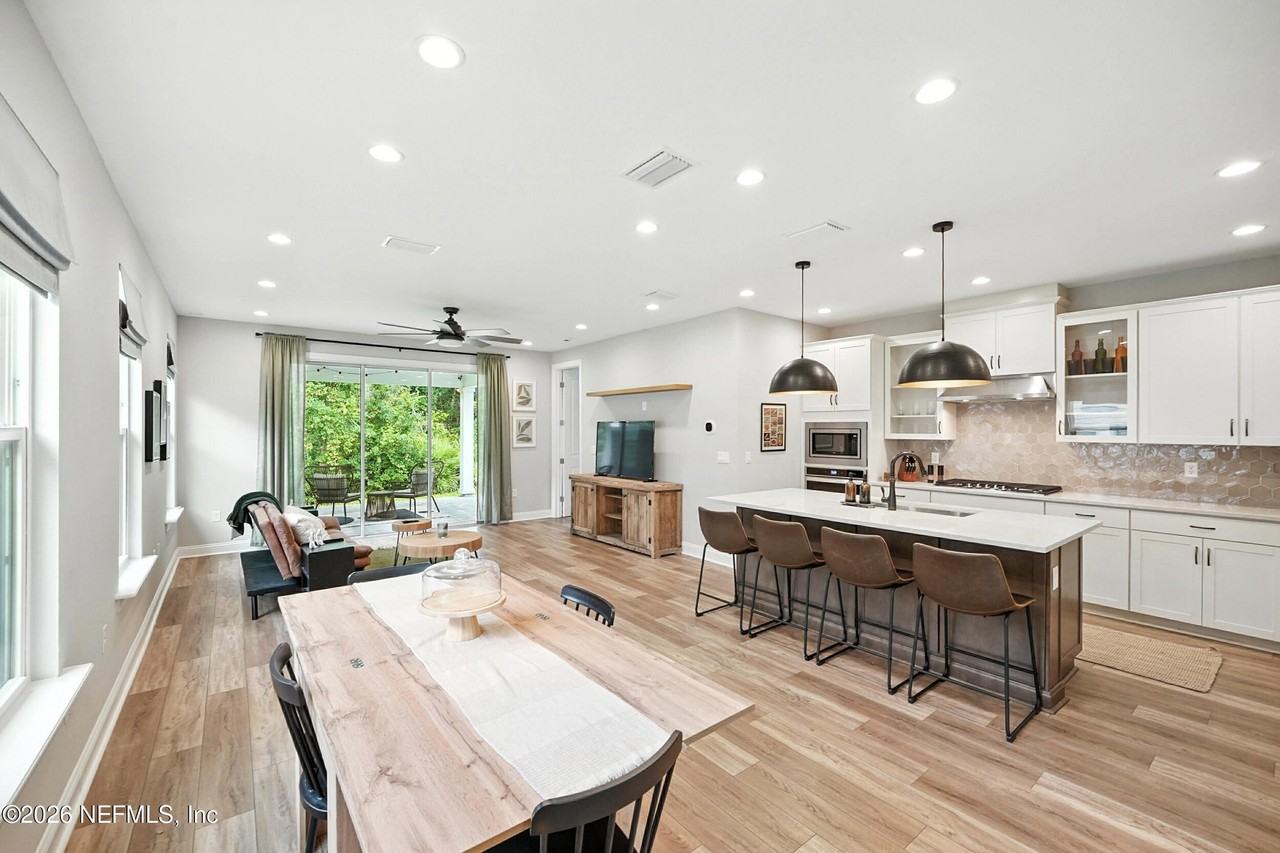 9999 Filament Blvd - Photo 5 of 49