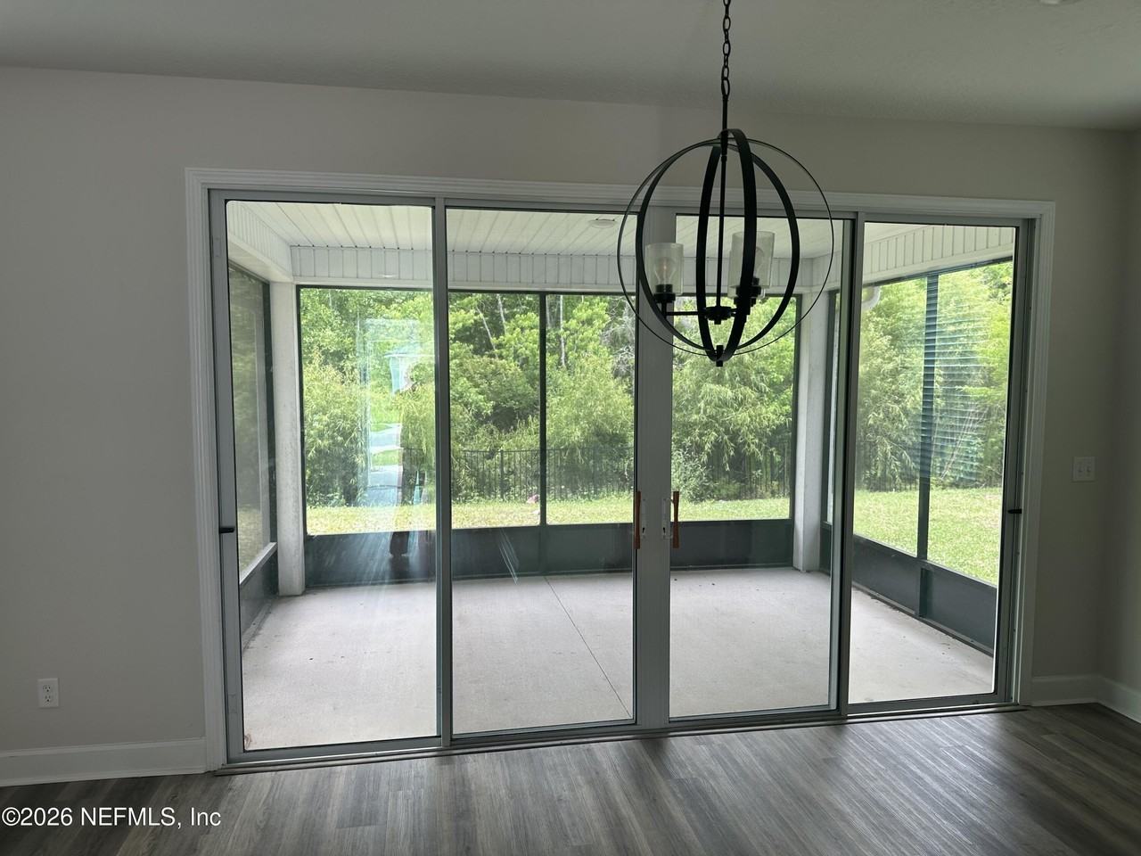 11561 Admirals Cove Dr - Photo 7 of 22