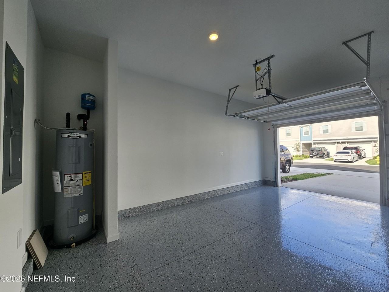 1715 Garden Grove Ct - Photo 5 of 17