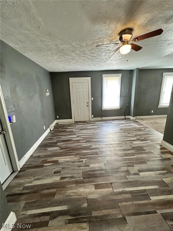 1130 E 68th St #1 - Photo 4 of 10