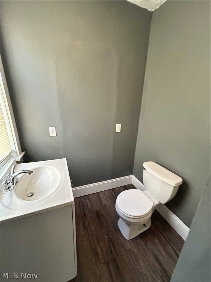 1130 E 68th St #1 - Photo 7 of 10