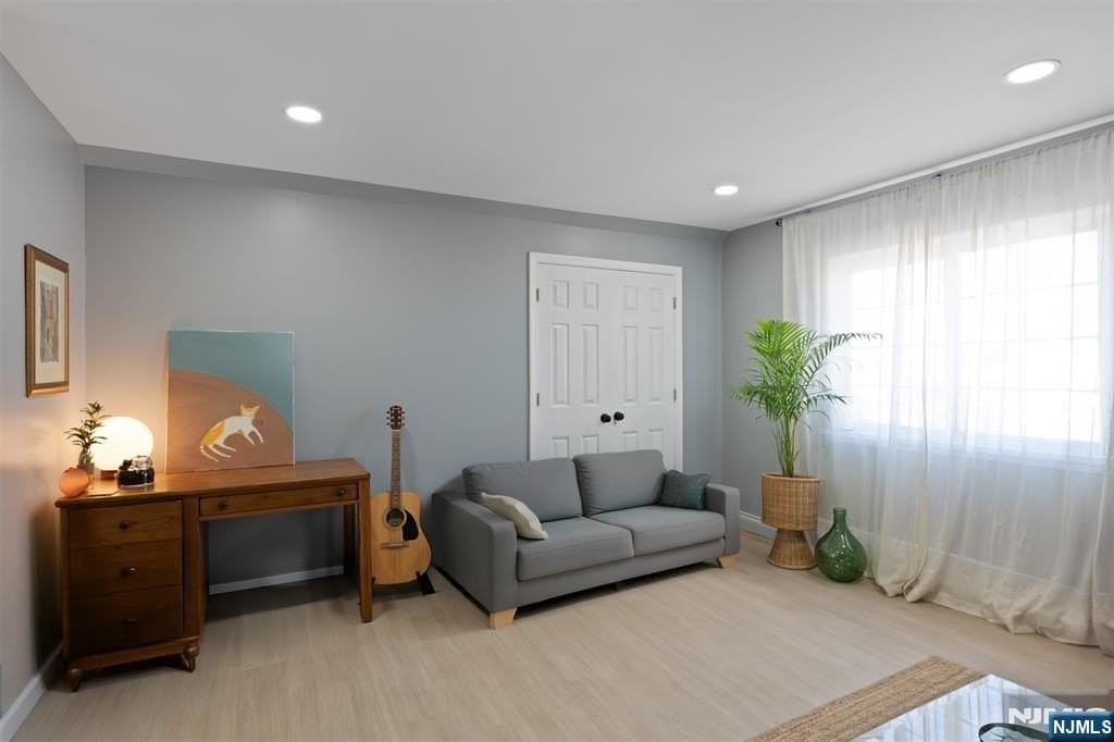 3912 Liberty Ave - Photo 6 of 15