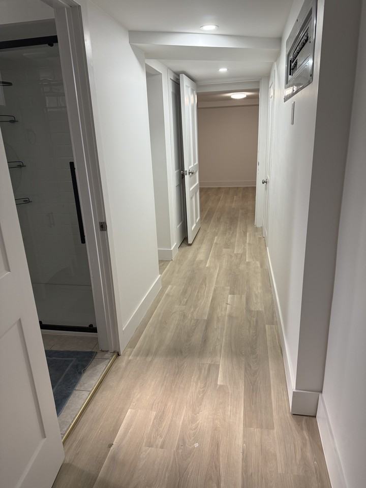 439 Bay Street North - Photo 7 of 10