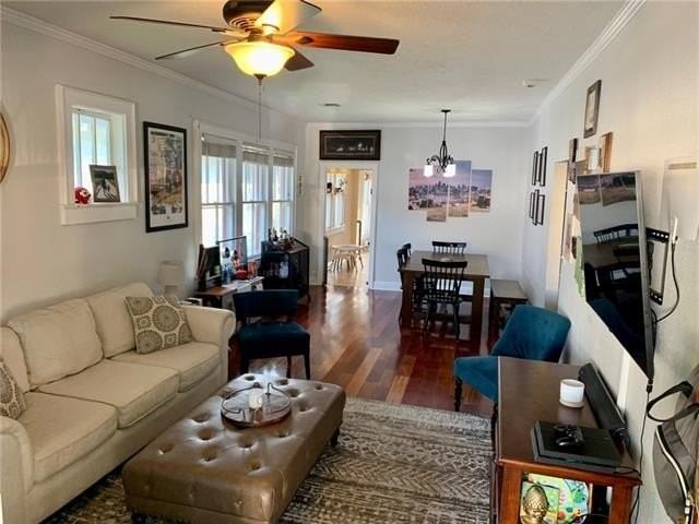 3114 Cadiz St - Photo 2 of 12