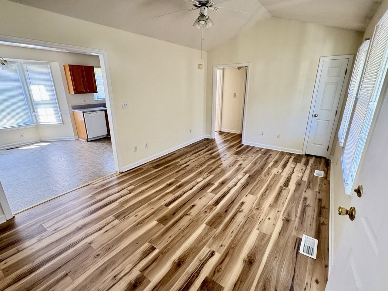 1033 Holly Pointe Dr #1 - Photo 5 of 16