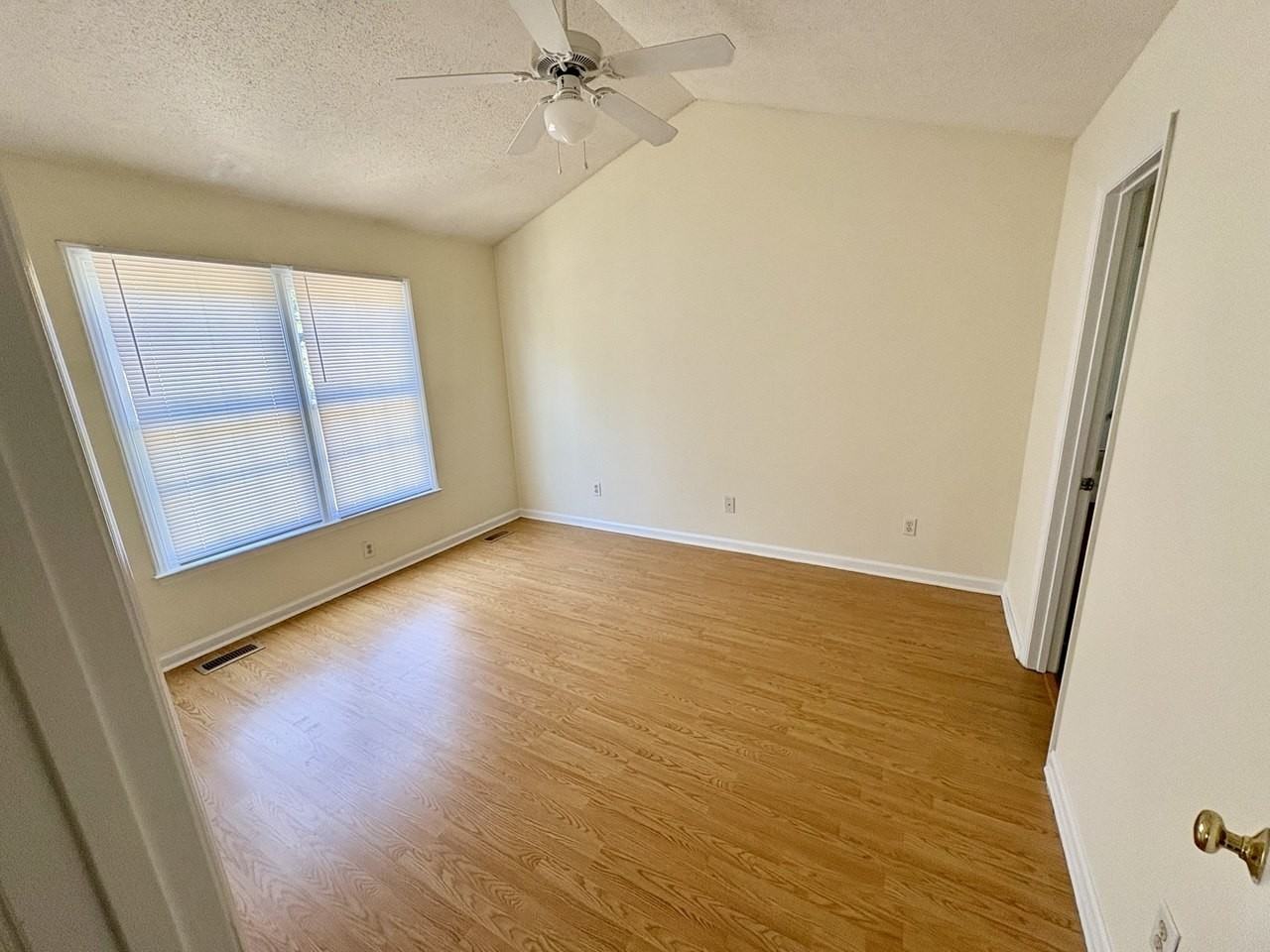 1033 Holly Pointe Dr #1 - Photo 6 of 16