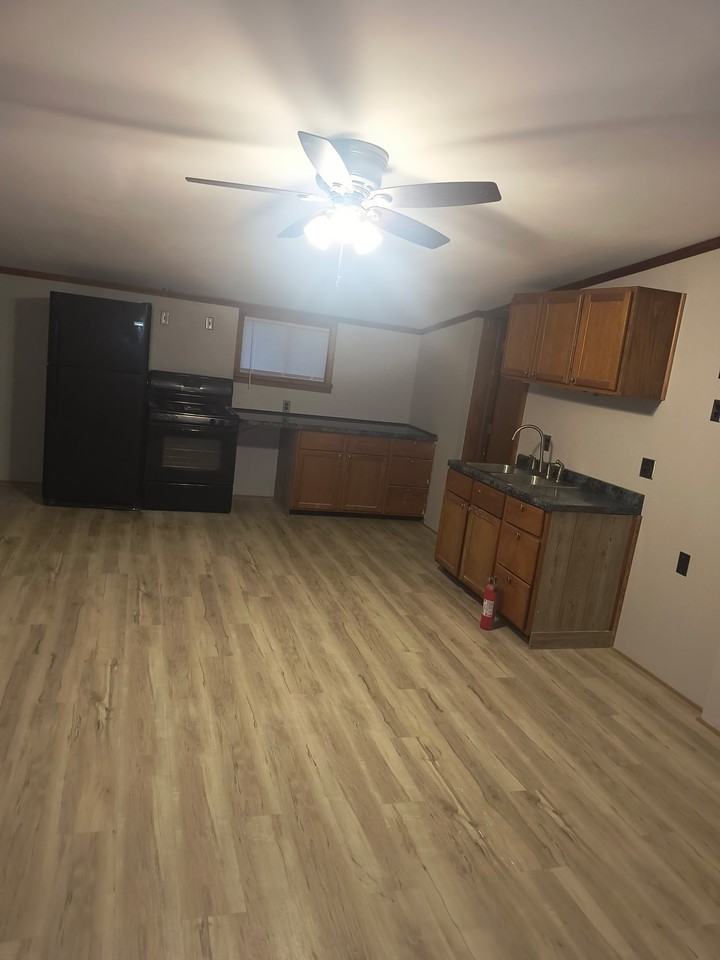 619 W Bond St #1 - Photo 2 of 24