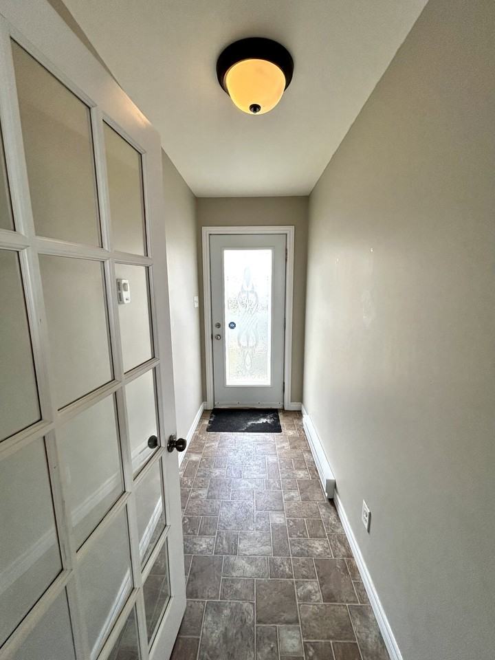 53 Rotary Dr #MAIN - Photo 2 of 32