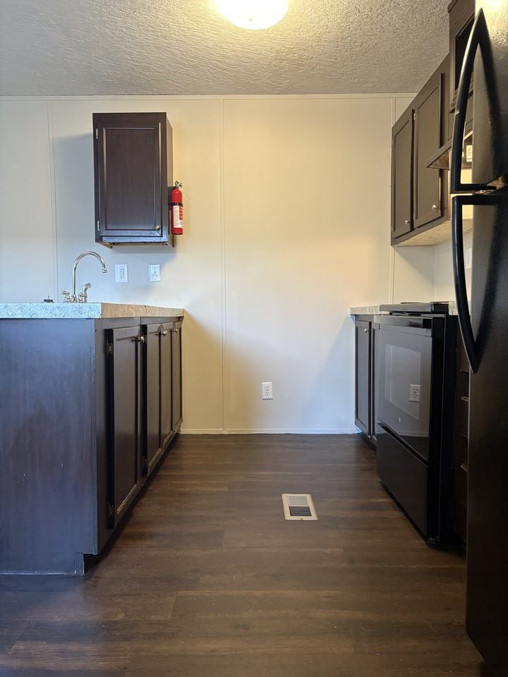407 Chloe Cir #1 - Photo 4 of 11
