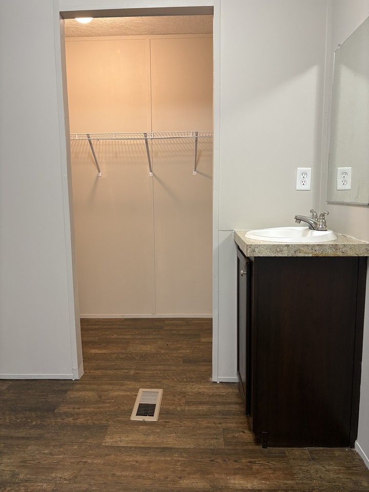 407 Chloe Cir #1 - Photo 5 of 11