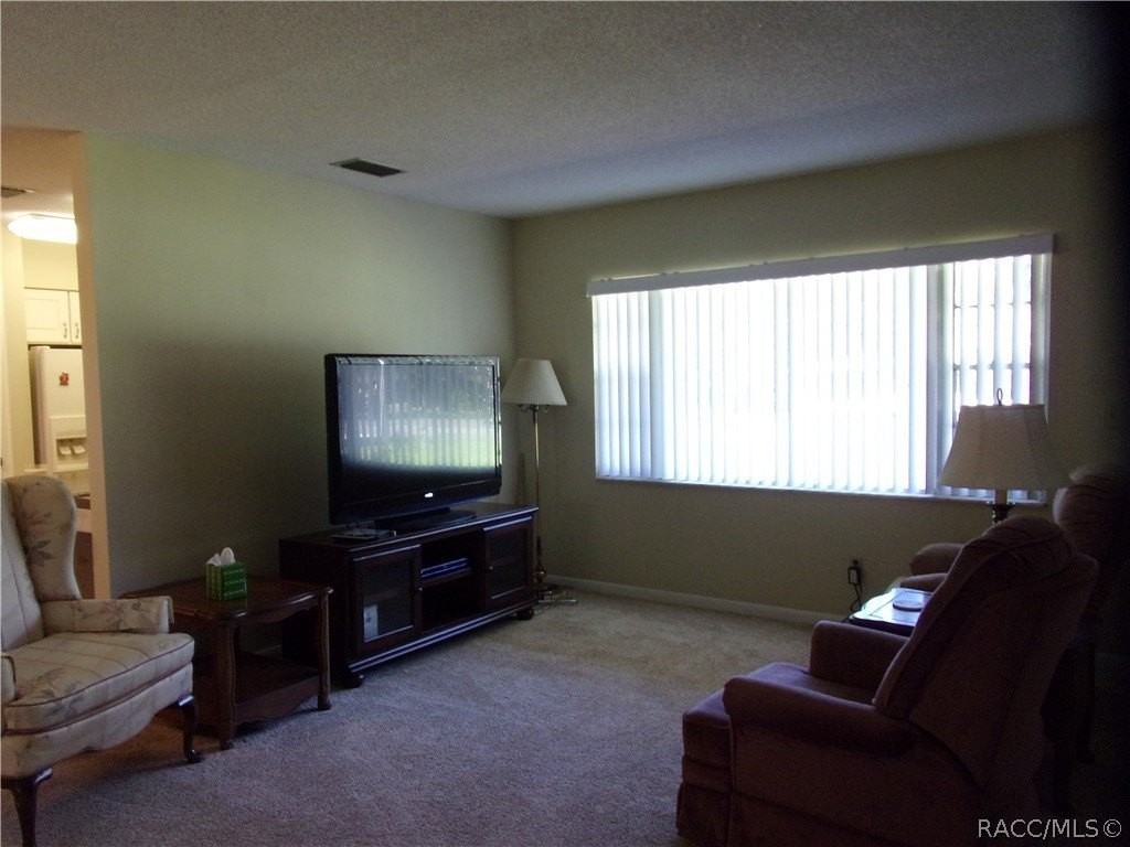 1821 Kimberly Ln - Photo 5 of 34