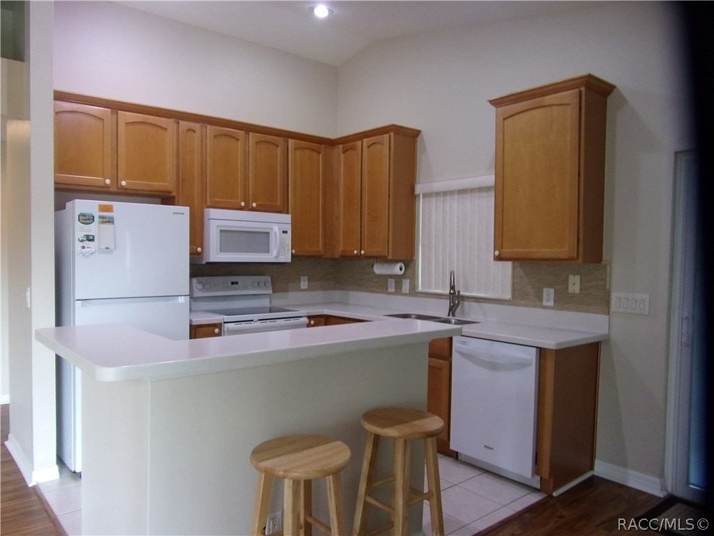 1018 Pritchard Island Rd - Photo 7 of 32