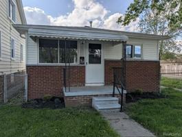 featured image of 1256 Ferris Ave