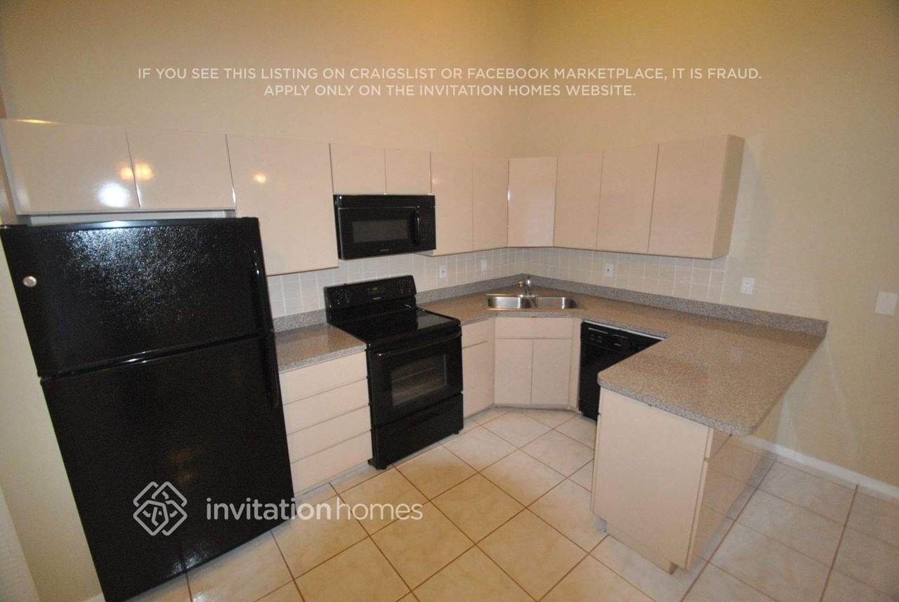 9569 Boca Gardens Pkwy #A - Photo 4 of 11