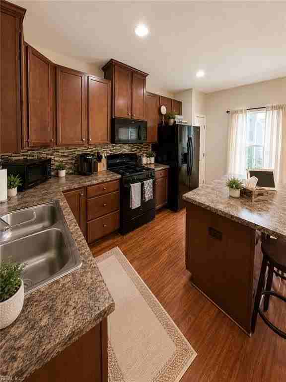 606 Muddy Creek Rd - Photo 4 of 15