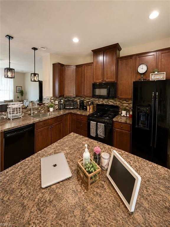 606 Muddy Creek Rd - Photo 5 of 15