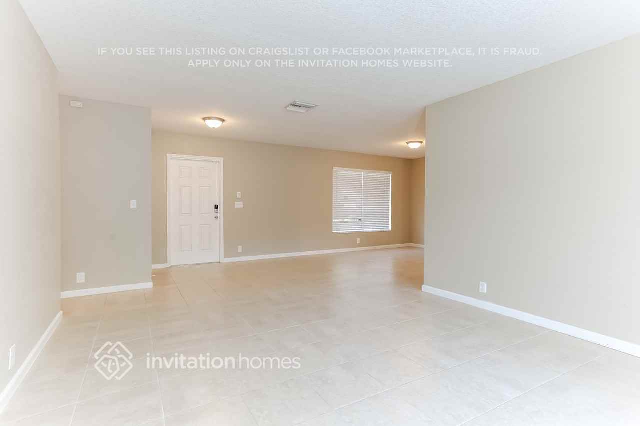 6340 Sw 7th St - Photo 3 of 8