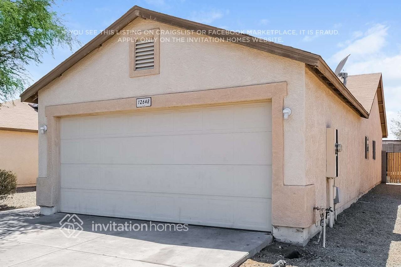 12648 N Main St - Photo 3 of 17