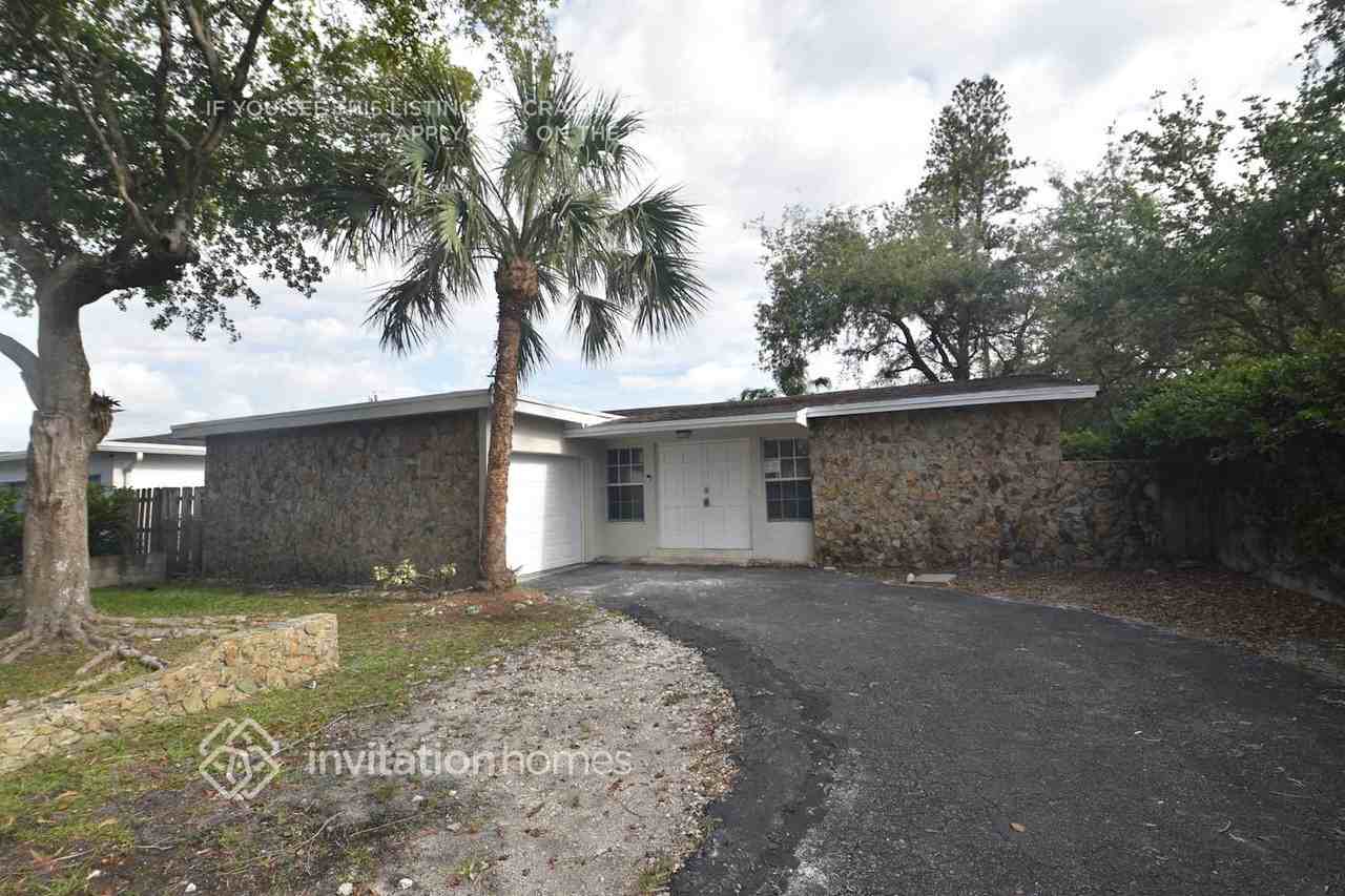 8841 Nw 21st Mnr