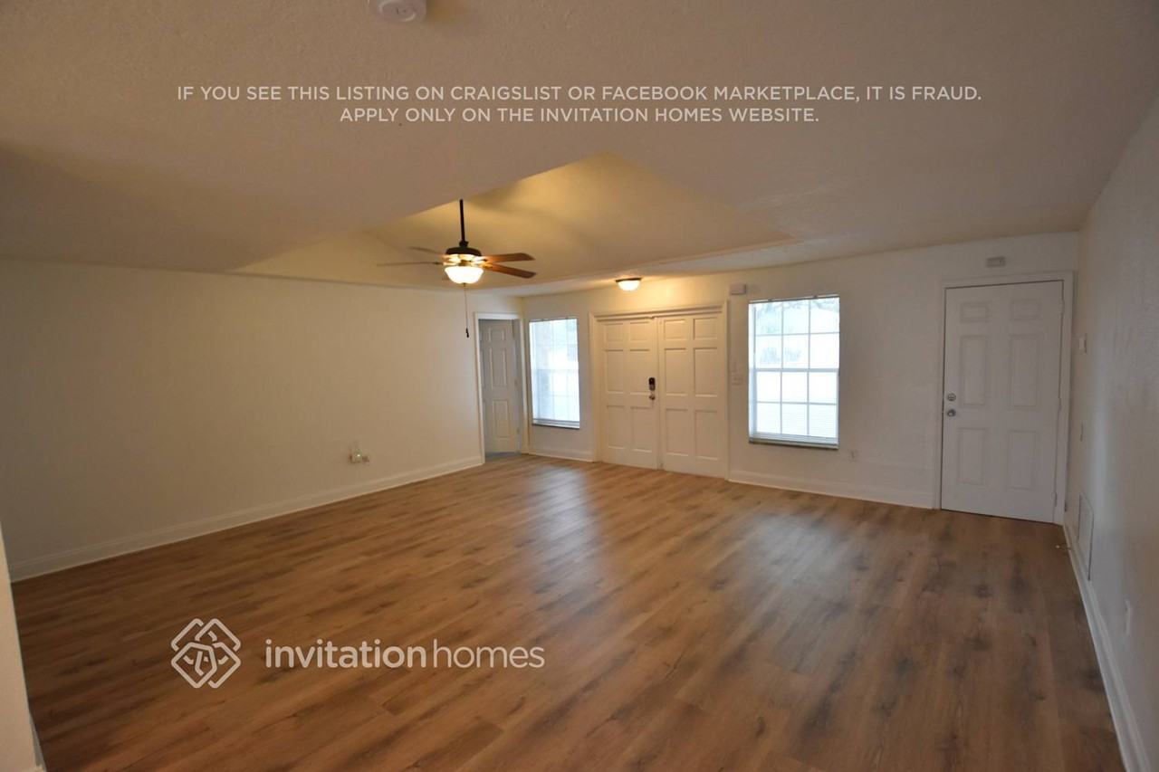 8841 Nw 21st Mnr - Photo 3 of 22