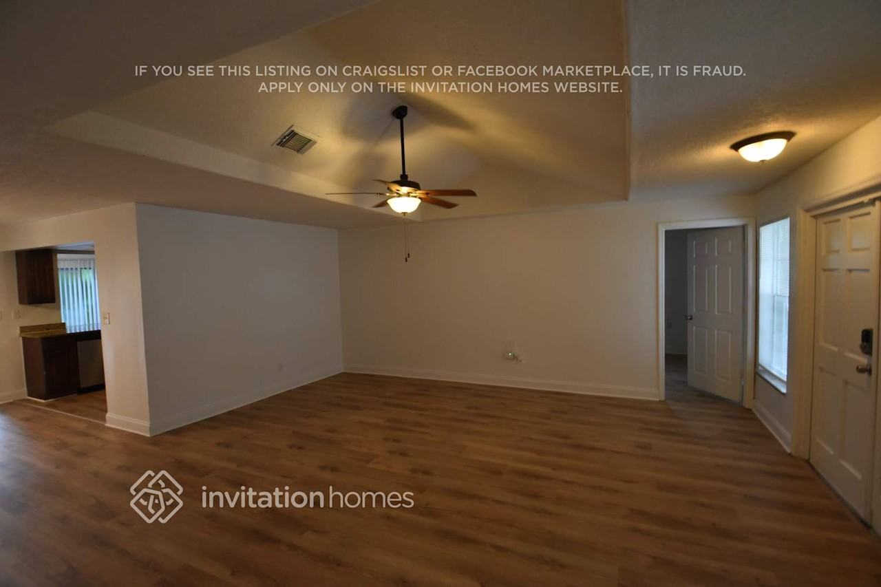 8841 Nw 21st Mnr - Photo 5 of 22