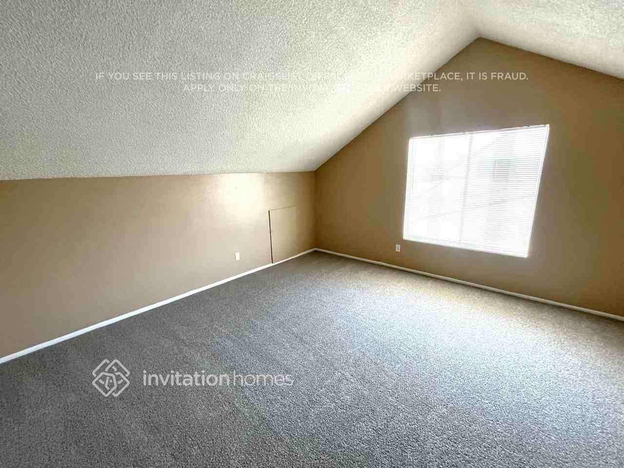 3410 N 90th Dr - Photo 7 of 13