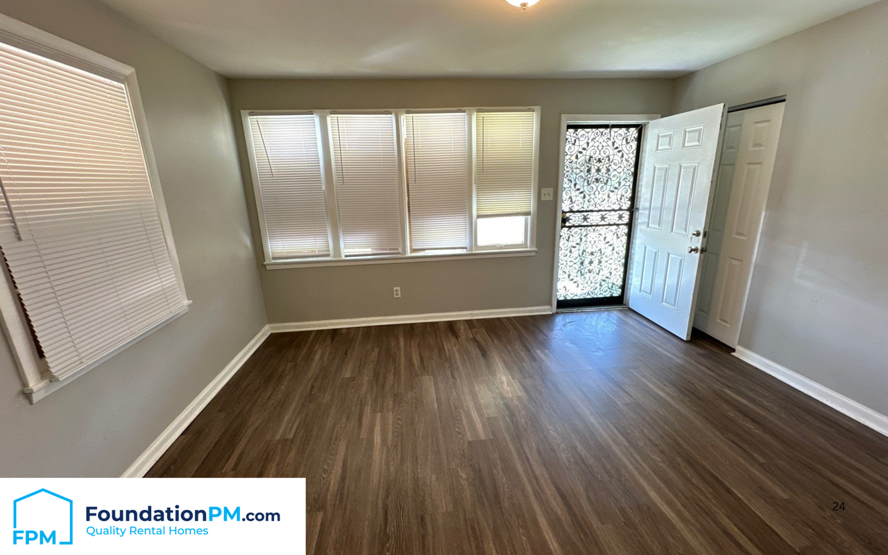 672 Carpenter St #1 - Photo 6 of 23