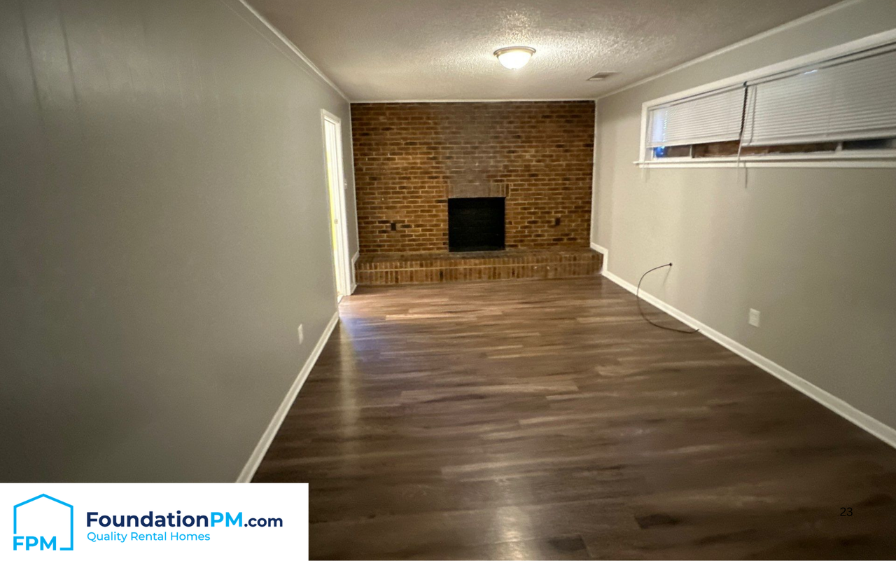 672 Carpenter St #1 - Photo 7 of 23