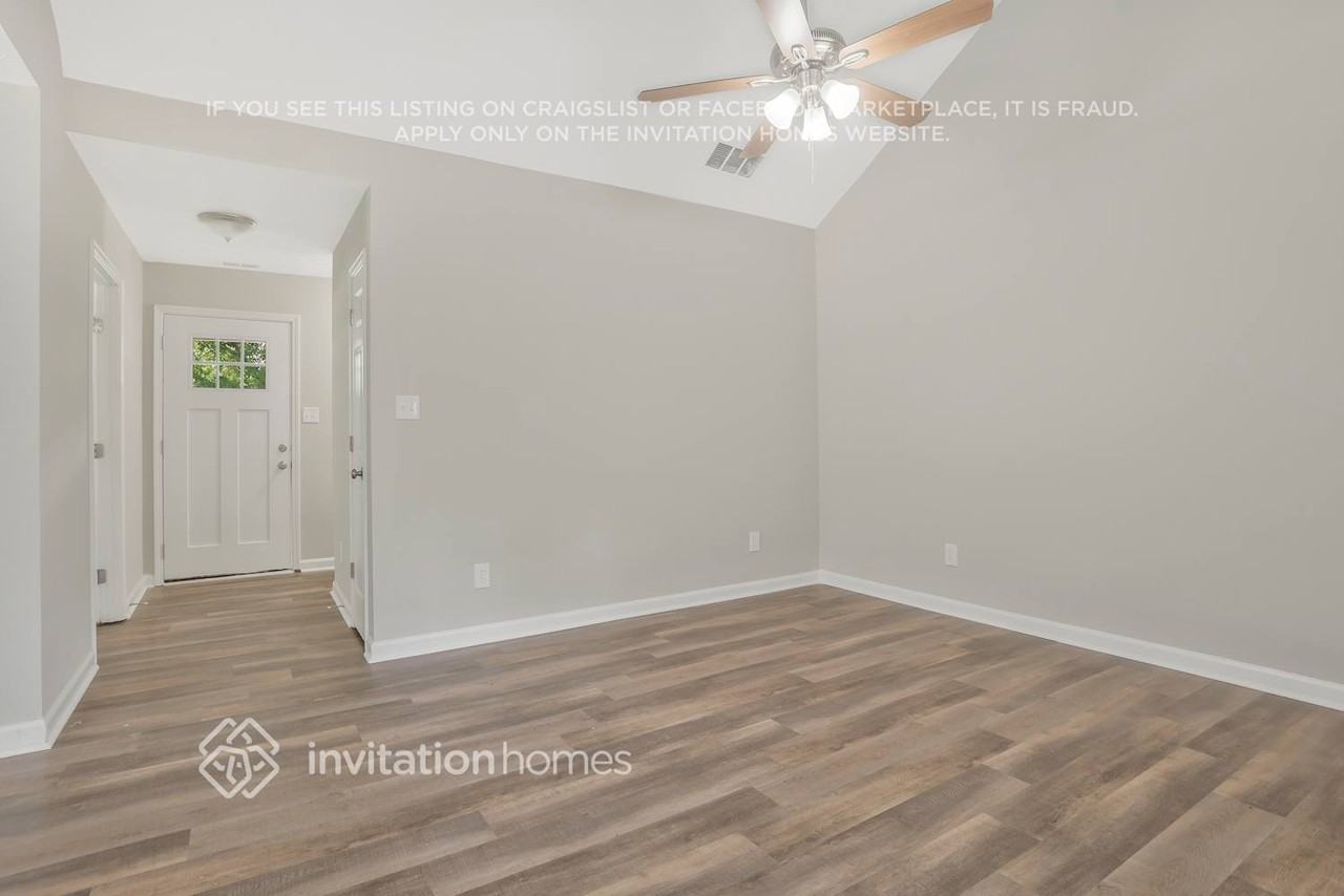 350 Mountain Way - Photo 7 of 26