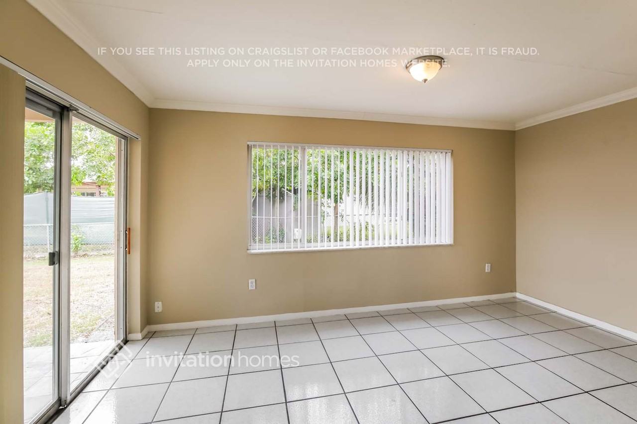 11650 Nw 31st St - Photo 5 of 17