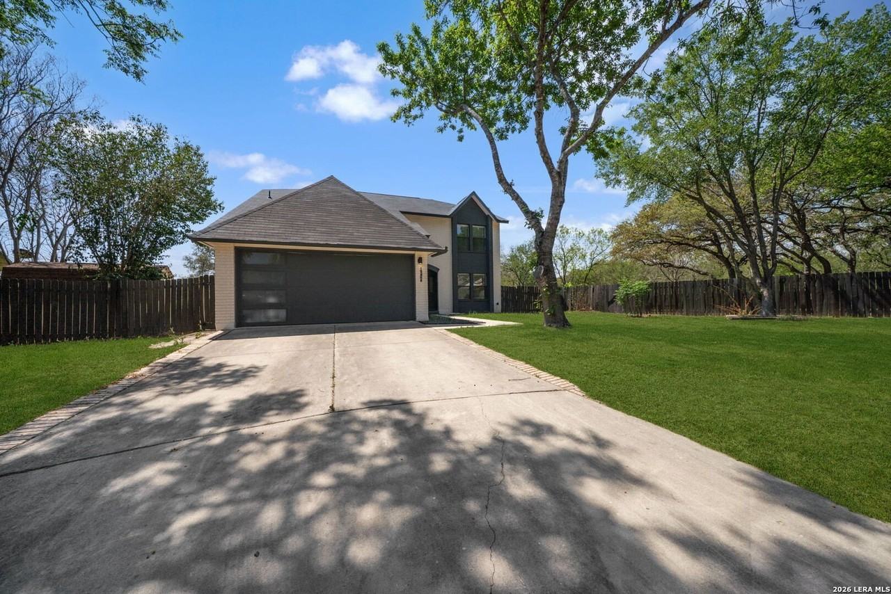 15262 Moonlit Grv - Photo 2 of 38