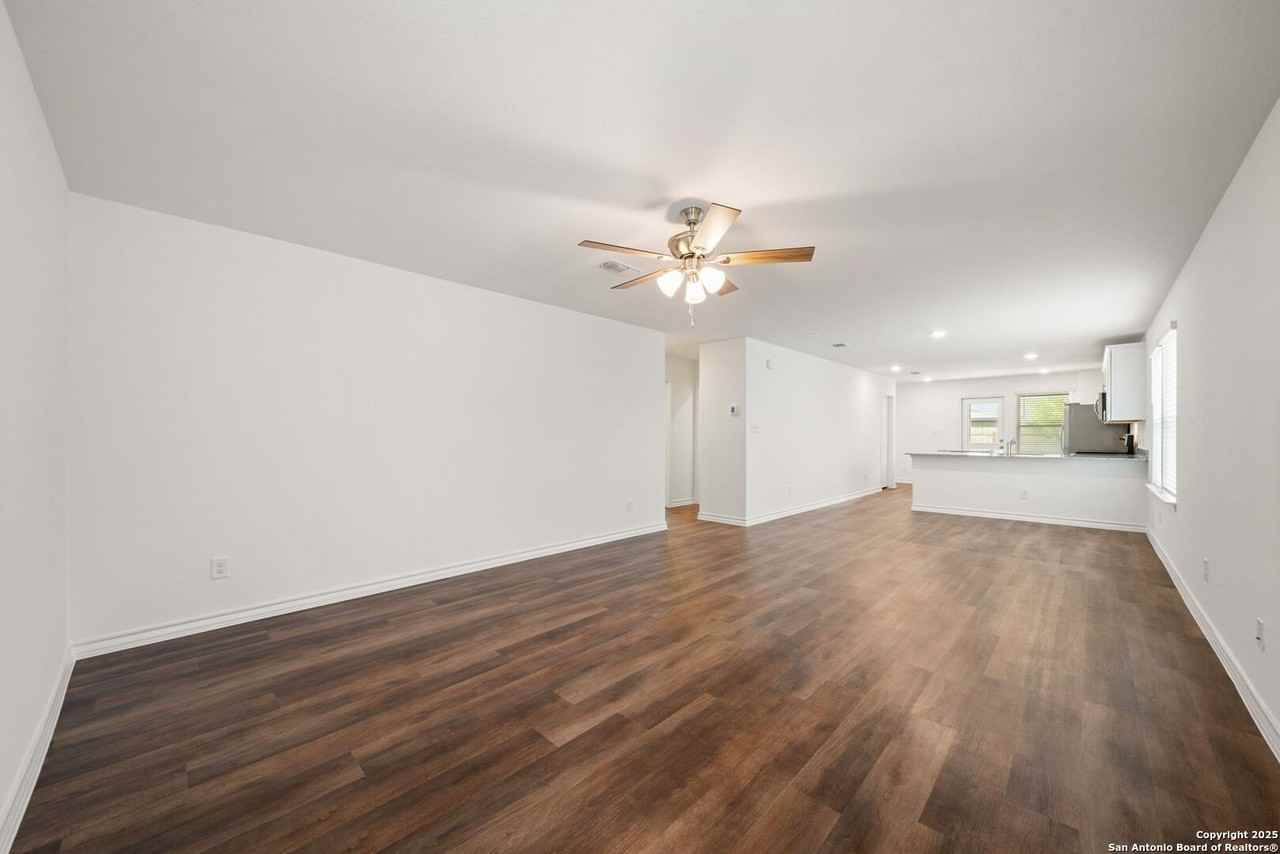 1115 Pigeon Ln - Photo 6 of 29