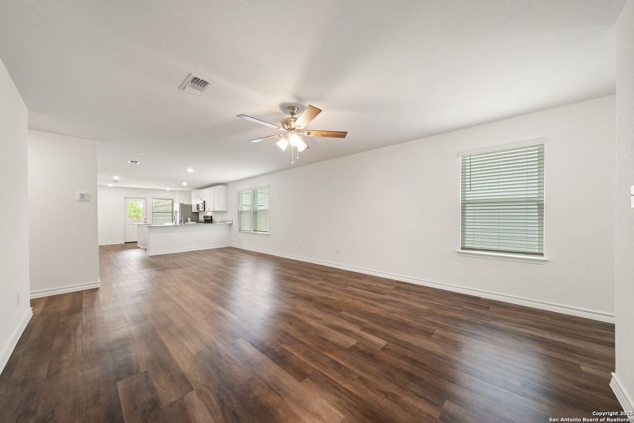 1115 Pigeon Ln - Photo 7 of 29