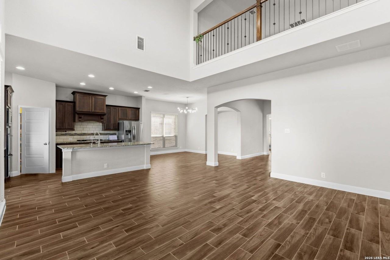 23035 Evangeline - Photo 3 of 16
