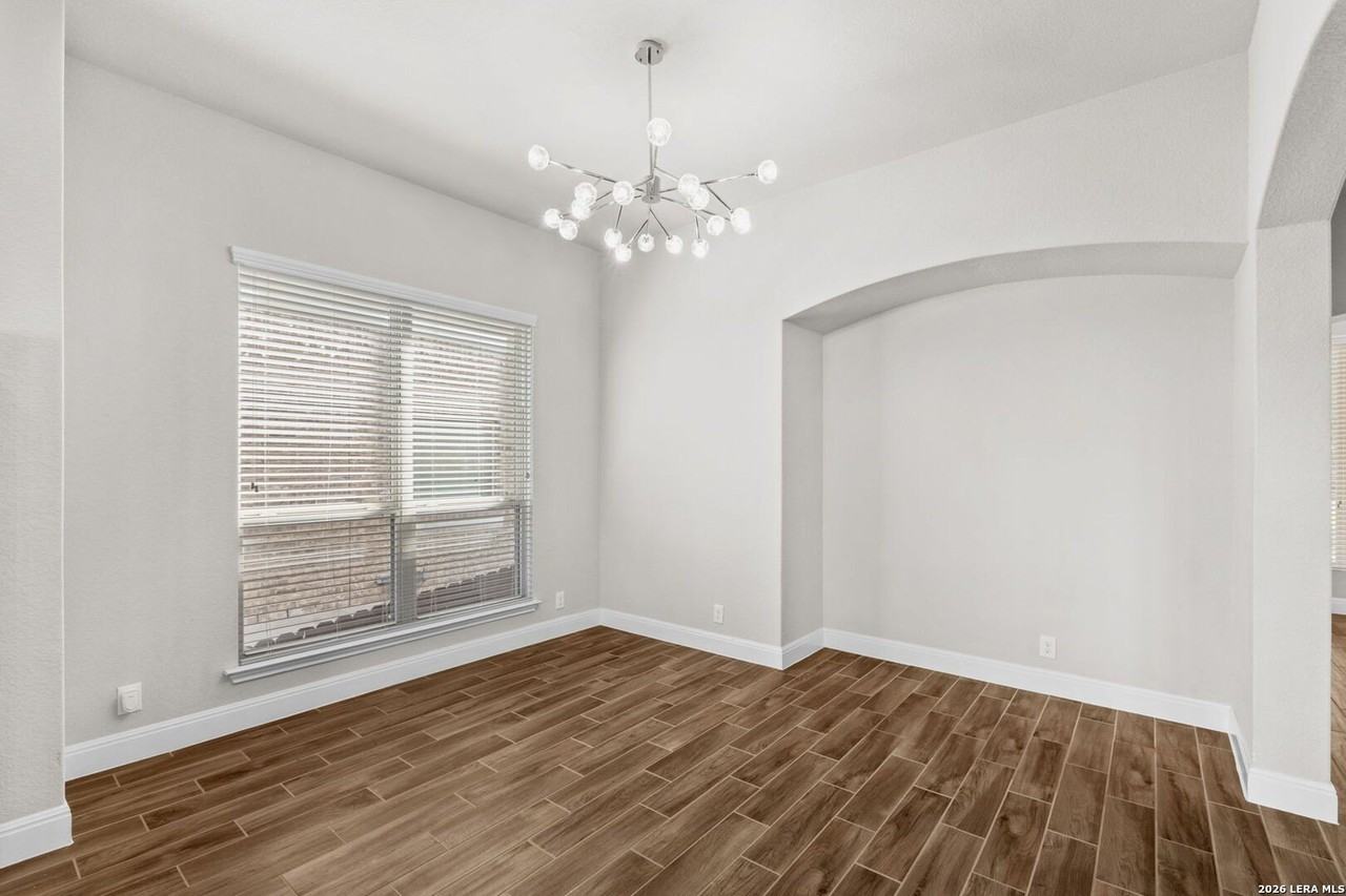 23035 Evangeline - Photo 6 of 16