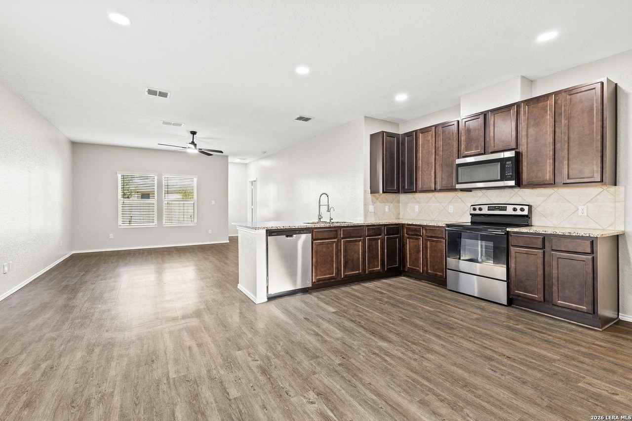 9419 Trap Rock Dr - Photo 3 of 31
