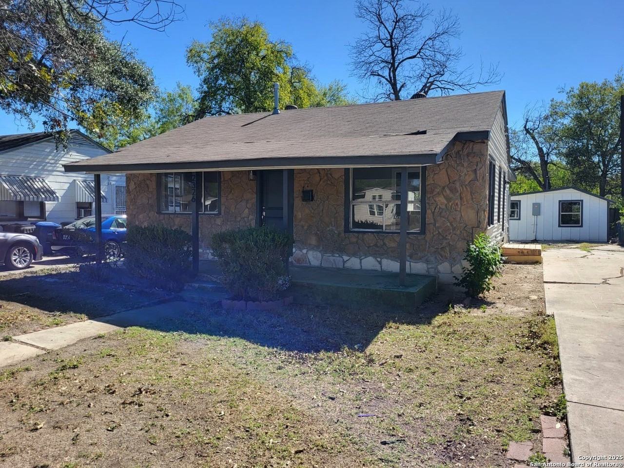 2326 Basse Rd