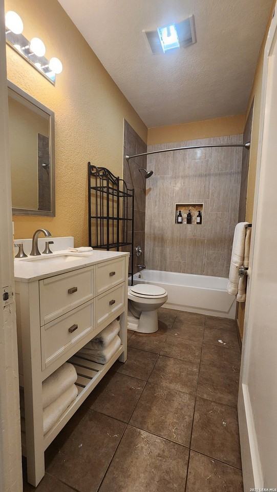 803 W Hollywood Ave - Photo 6 of 16