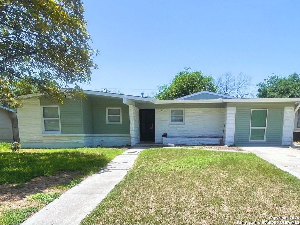 178 Fennel Dr #B - Photo 3 of 6
