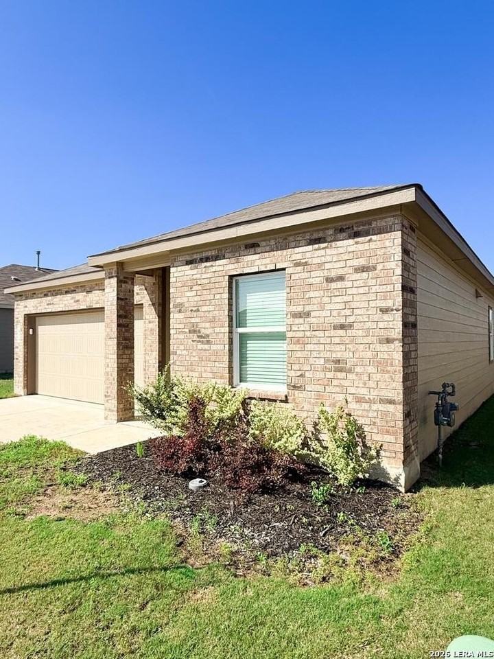 3919 Gristmill Way - Photo 5 of 27