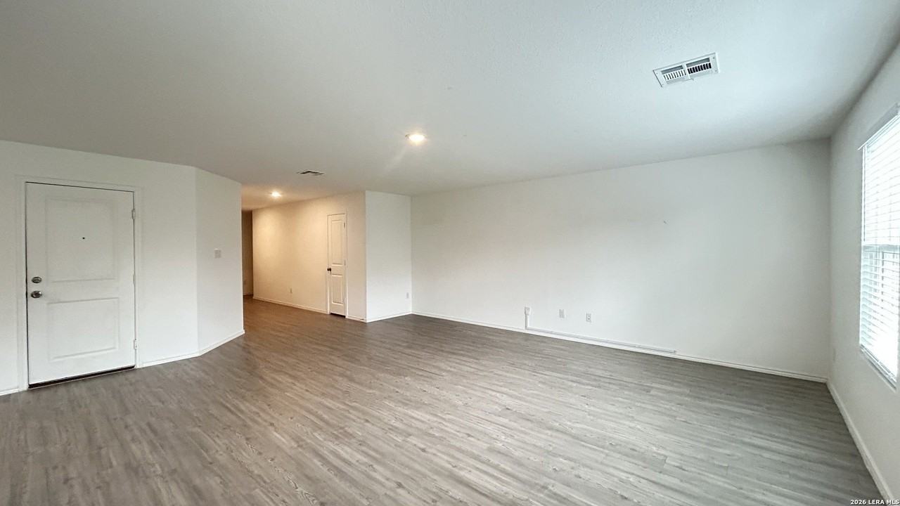 9007 Celestial Pl - Photo 5 of 32