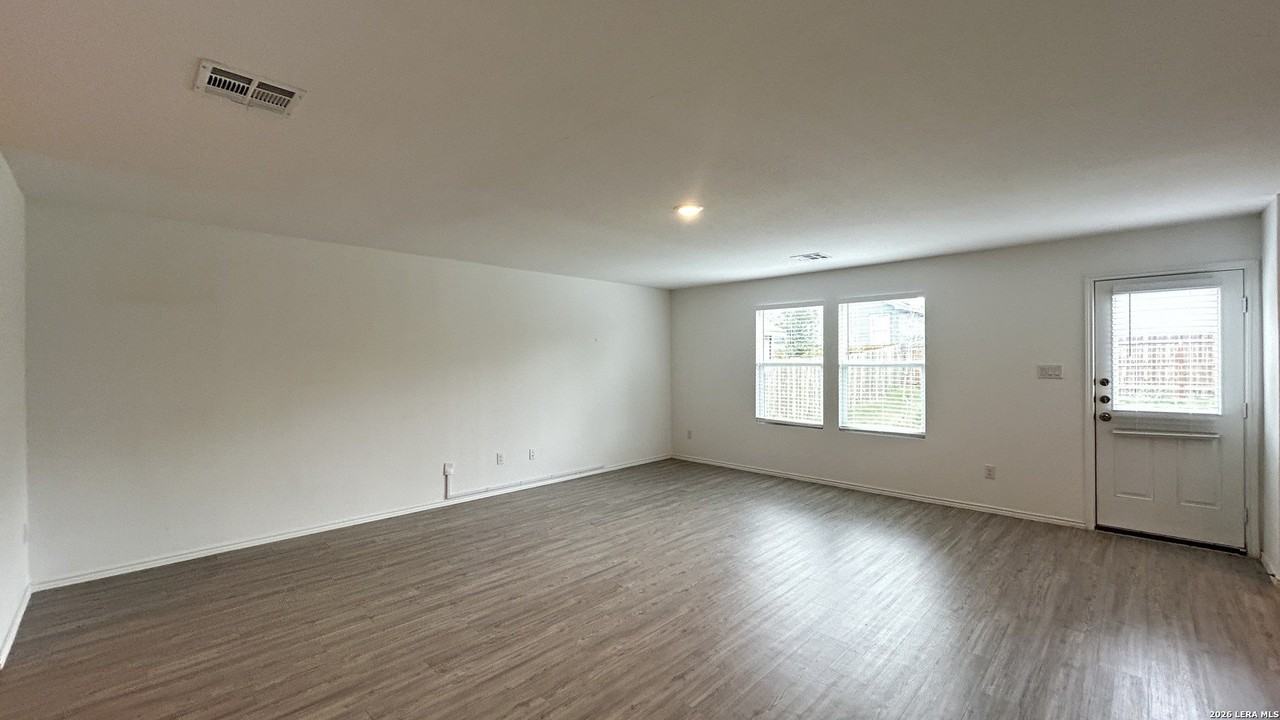 9007 Celestial Pl - Photo 6 of 32