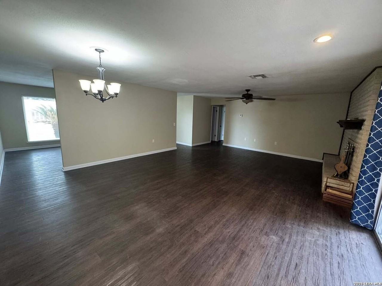 5830 Freemans Farm St - Photo 2 of 12