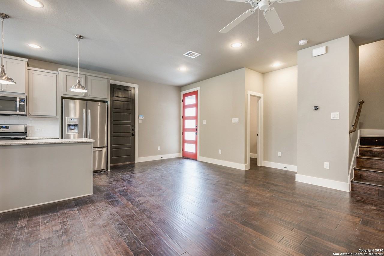 252 Claremont Ave #102 - Photo 4 of 25