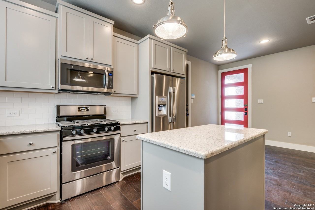 252 Claremont Ave #102 - Photo 7 of 25
